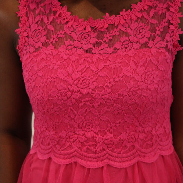 Robe longue en tulle colorée doublée